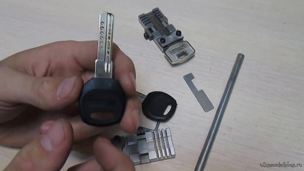 Как сделать брелок для ключей авто своими руками