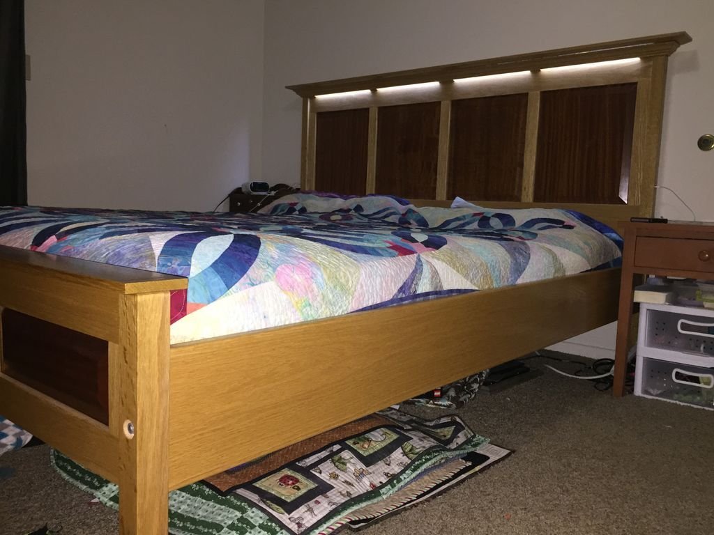 Кровать со светодиодной подсветкой