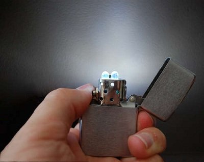 Компактный фонарик «Zippo» своими руками