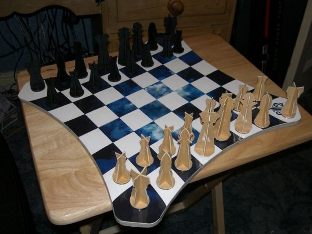 Создание шахматной доски. Необычные шахматные доски. Шахматная доска из фанеры. Шахматы из фанеры. Шахматы напольные из фанеры.