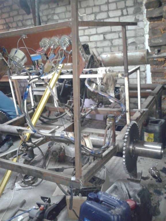 Вездеход бортоповоротный «Барнаул»