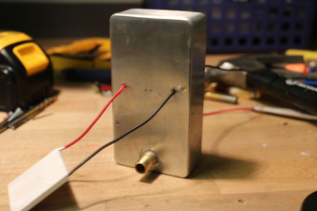 Как сделать мини-плиту из металлического термоса