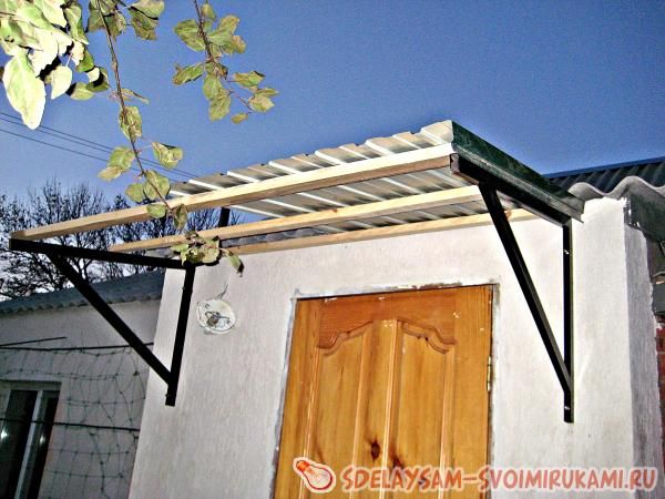 Купить Деревянная крыша над дверью ЭзО 250 Цена выгодная!: отзывы, фото и характ