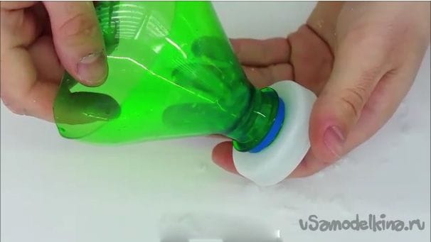 Ловушка для ловли живца в толще воды из пластиковых бутылок своими руками