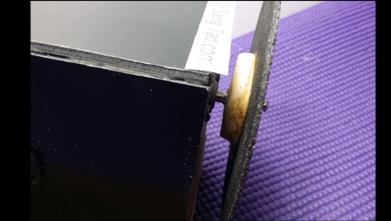 Шлифовально-отрезной станок на 775 двигателе