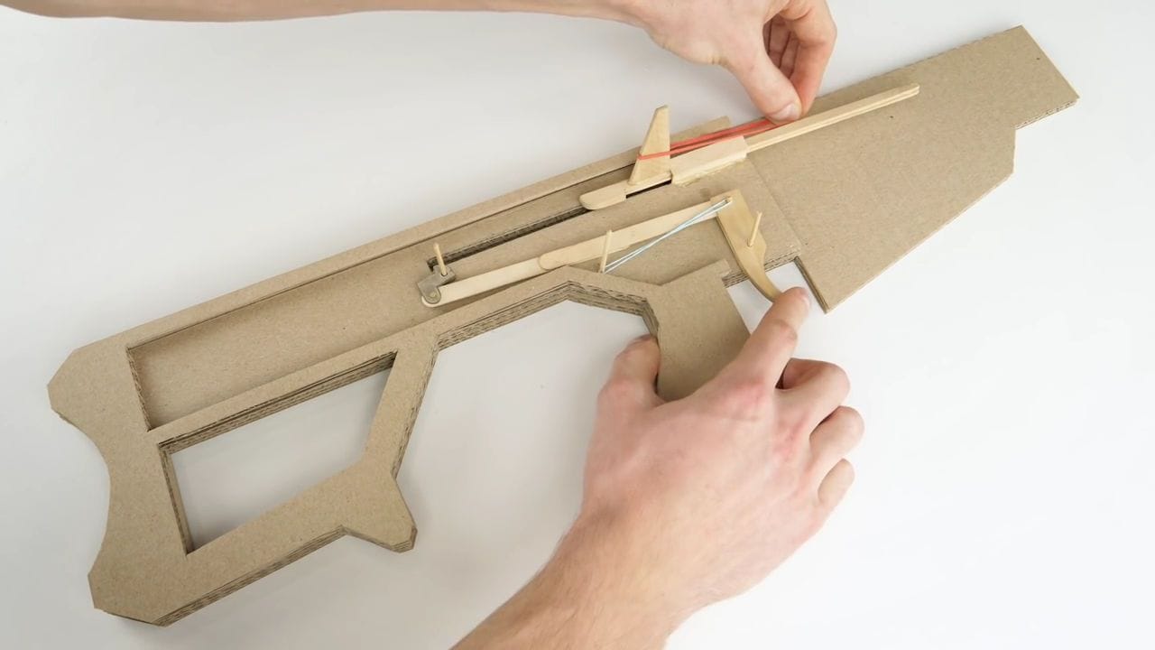 снайперская винтовка из картона. винтовка из картона. как сделать винтовку из картона. автомат из бумаги. снайперка из дерева.