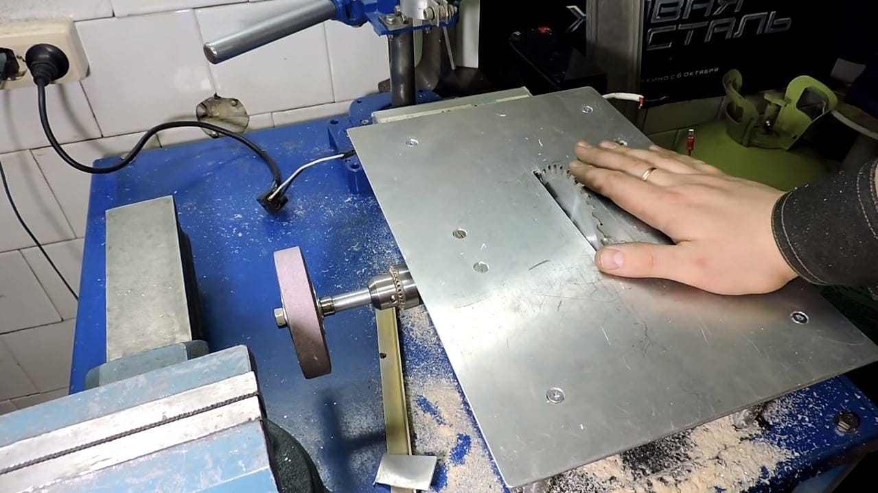 Как сделать своими руками циркулярную пилу по металлу: подробная инструкция