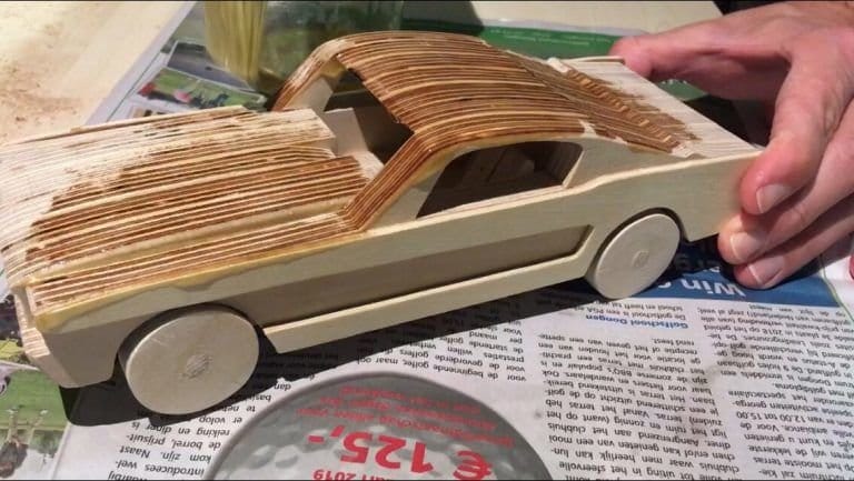 Модель Ретро Автомобиля из фанеры для сборки своими руками