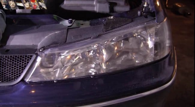 Как самостоятельно отполировать фары автомобиля