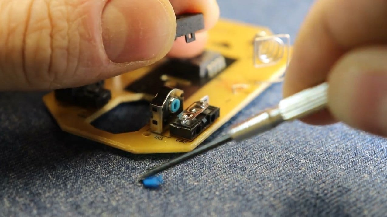 Как сделать кнопку тише. Как сделать кнопку тише. Кнопка увеличения громкости на клавиатуре. Пульт с подсветкой кнопок своими руками. Кнопка звука на ноутбуке.