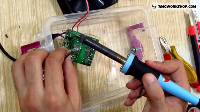 Вытяжка для комфортной пайки