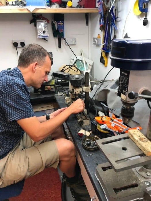 Собираем квадрокоптер на базе Лего-вертолета