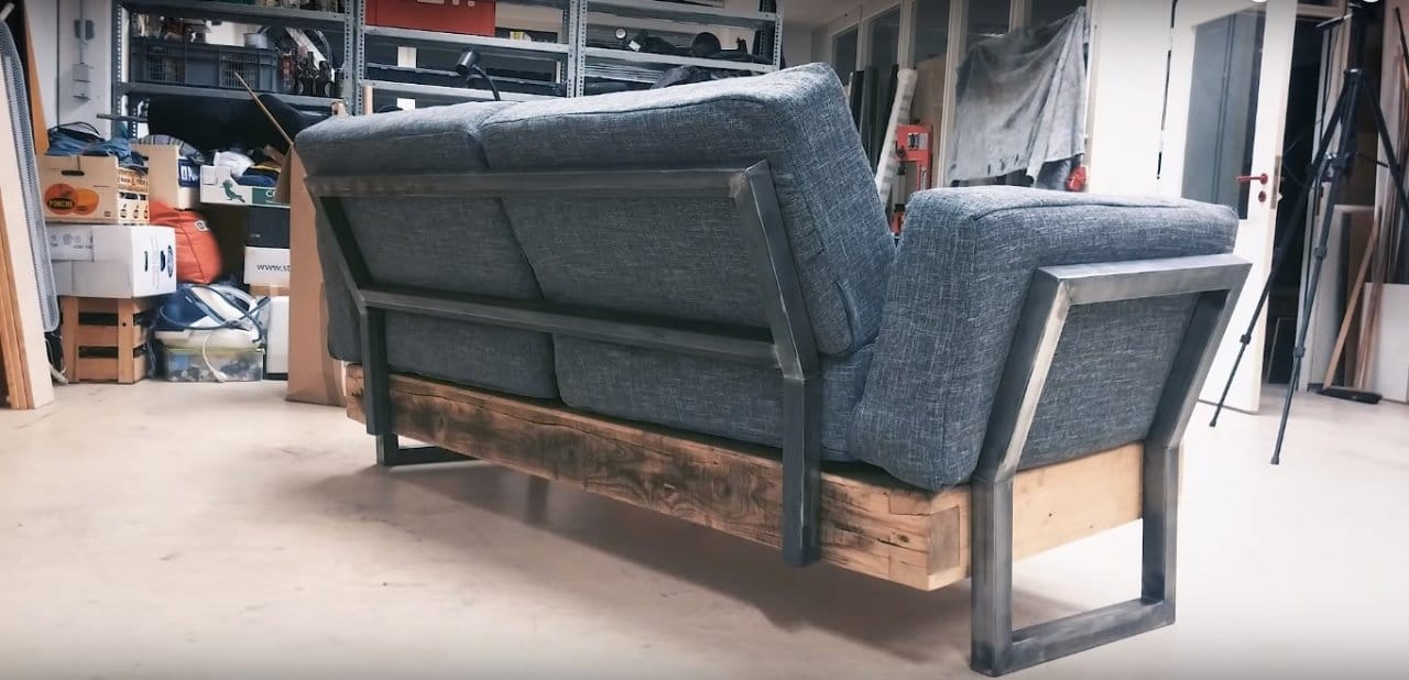 Самодельный диван в мастерскую