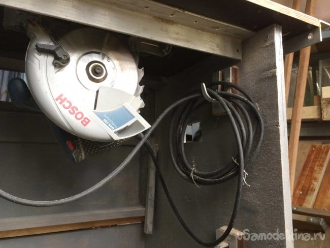 Уголок от старого параллельного упора (для жесткости)