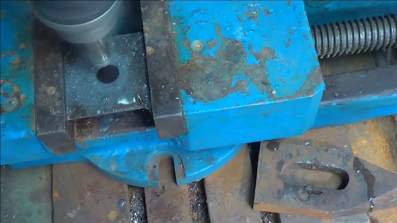 Универсальные электро-ножницы из болгарки