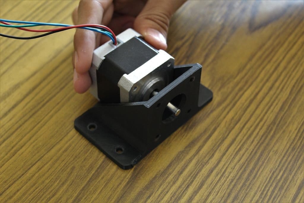 Мобильное устройство для слежения за домашними животными