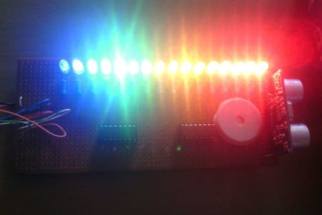 Шкальный индикатор расстояния со звуковым сигналом