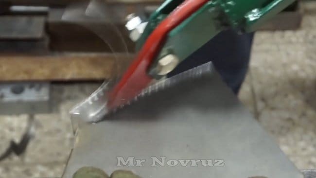 Ножницы по металлу - насадка на дрель